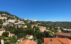 Grand Appartement Centre historique Grasse avec parking